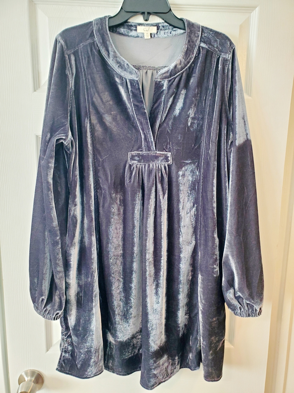 Velvet V-Neck Tunic Dress in Slate (Easel)